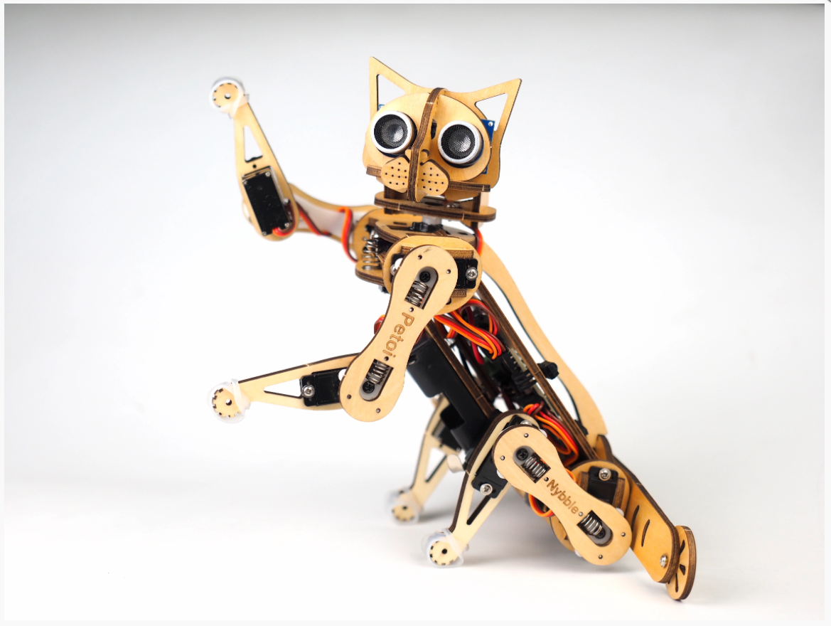 Kit robot chat mignon Open Source Nybble Kitten PetOi OpenCat à