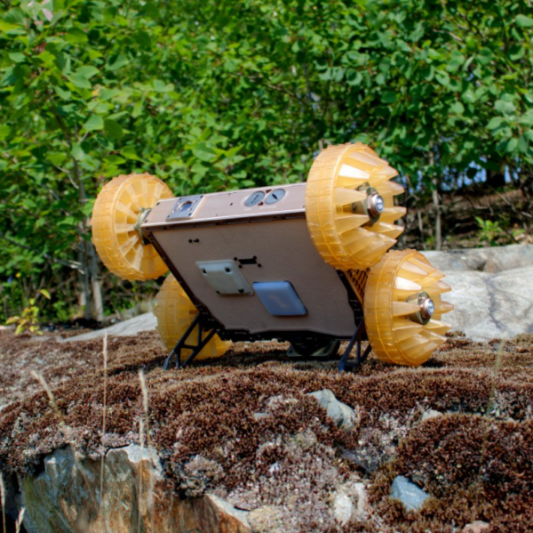 robot de reconnaissance mobile radiocommande sauteur 10m sandflea boston dynamics