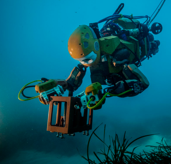 Robot sousmarin humanoïde bimanuel avec retour haptique Ocean One — free download