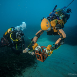 robot sous marin humanoide bimanuel avec retour haptique ocean one stanford robotics lab 2