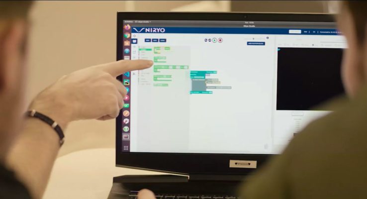 Robot collaboratif 6 axes et éducatif à programmer Ned2 Niryo